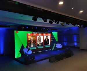 Painel de LED para palestra, reunião, congresso e evento corporativo